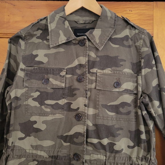 Banana Republic Utility Jacket Womens Size Small Camouflage Button Up Blazer - Picture 3 of 14